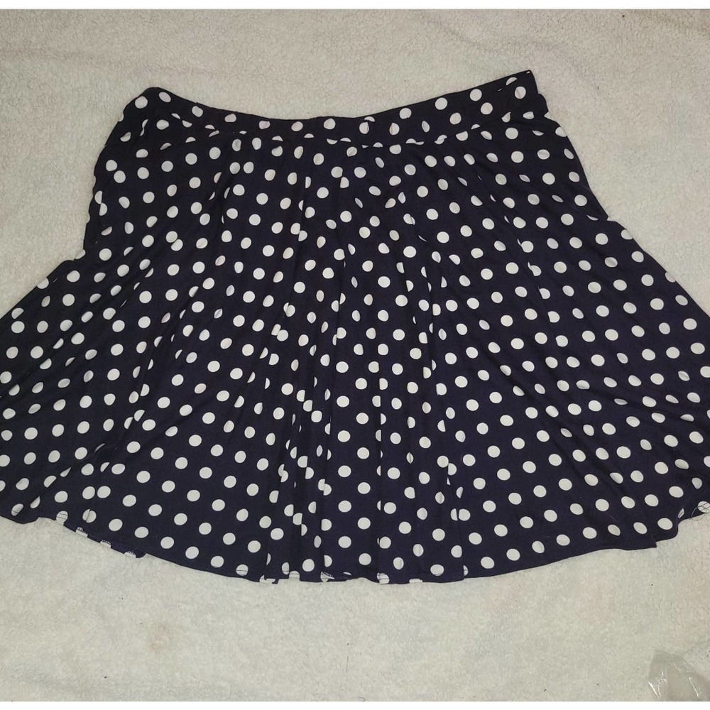 NWOT Purple polka dots Skirt 2xl